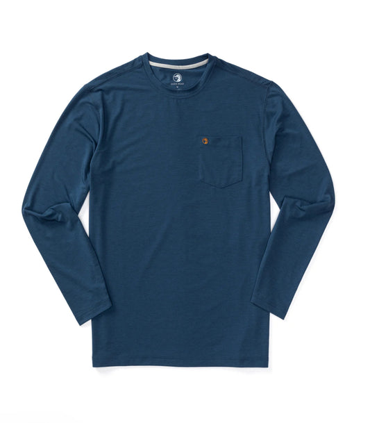 Longsleeve Winward Performance T-Shirt in Dark Indigo