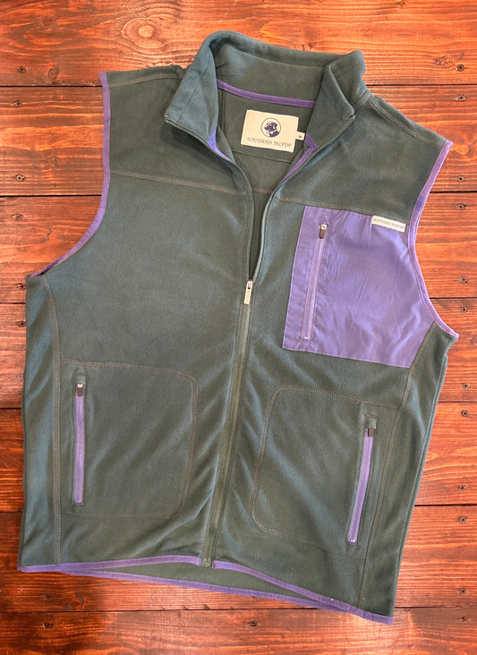 Southern Proper - All Prep Sherpa Vest in Pine