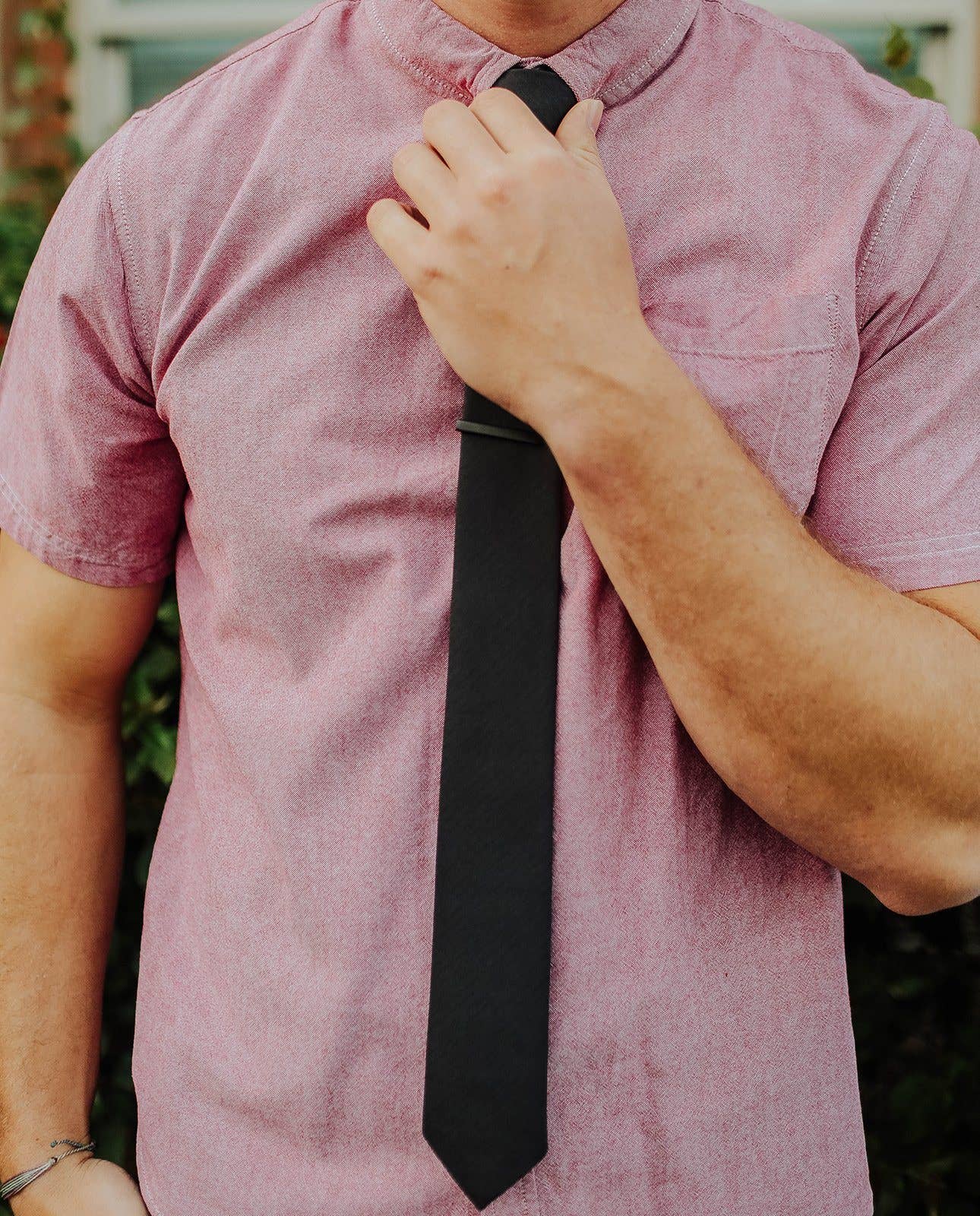 Tough Apparel - Mariana - Solid Black Tie: 2.5" Slim/Skinny Tie