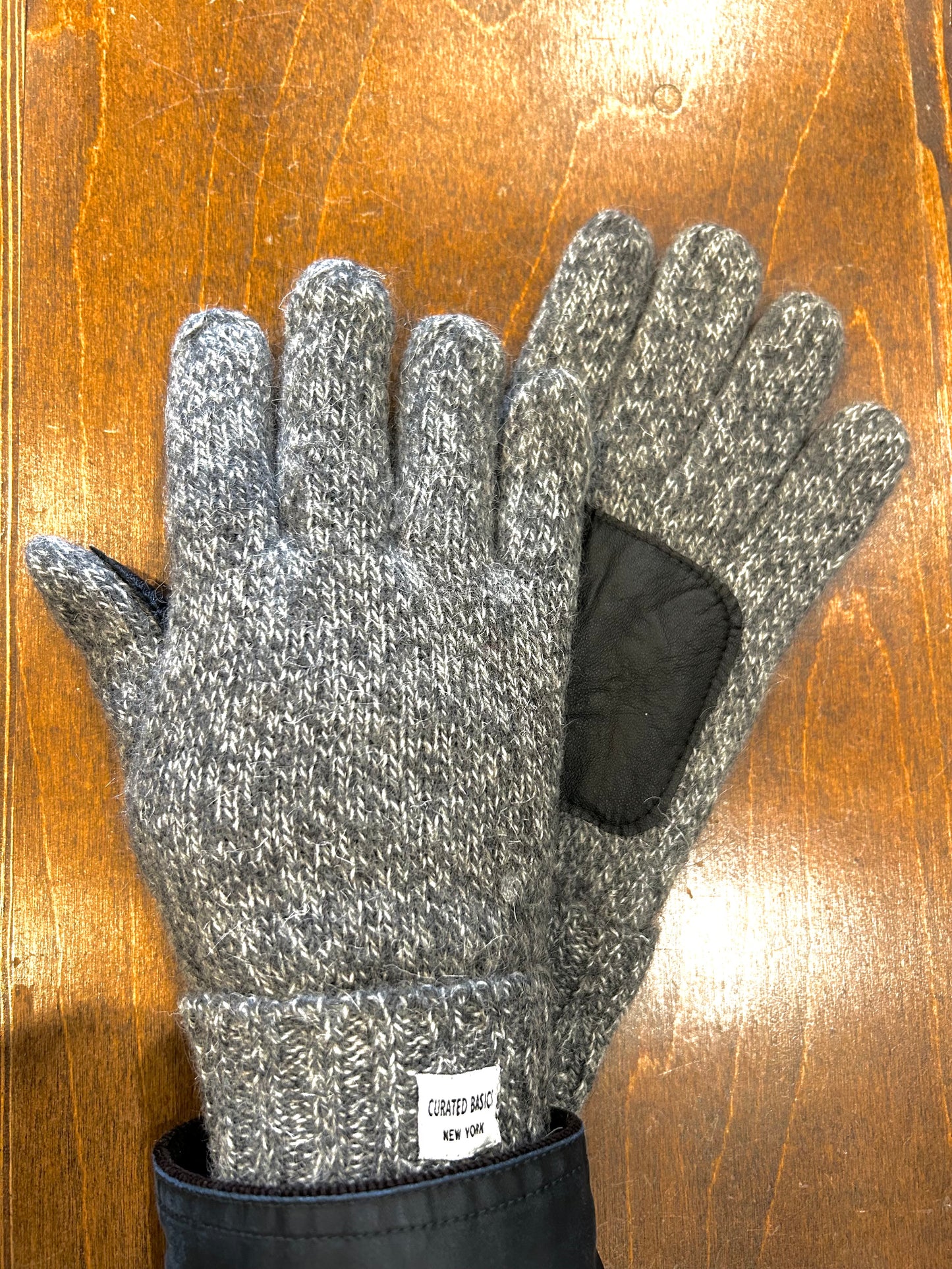 Curated Basics - Gloves