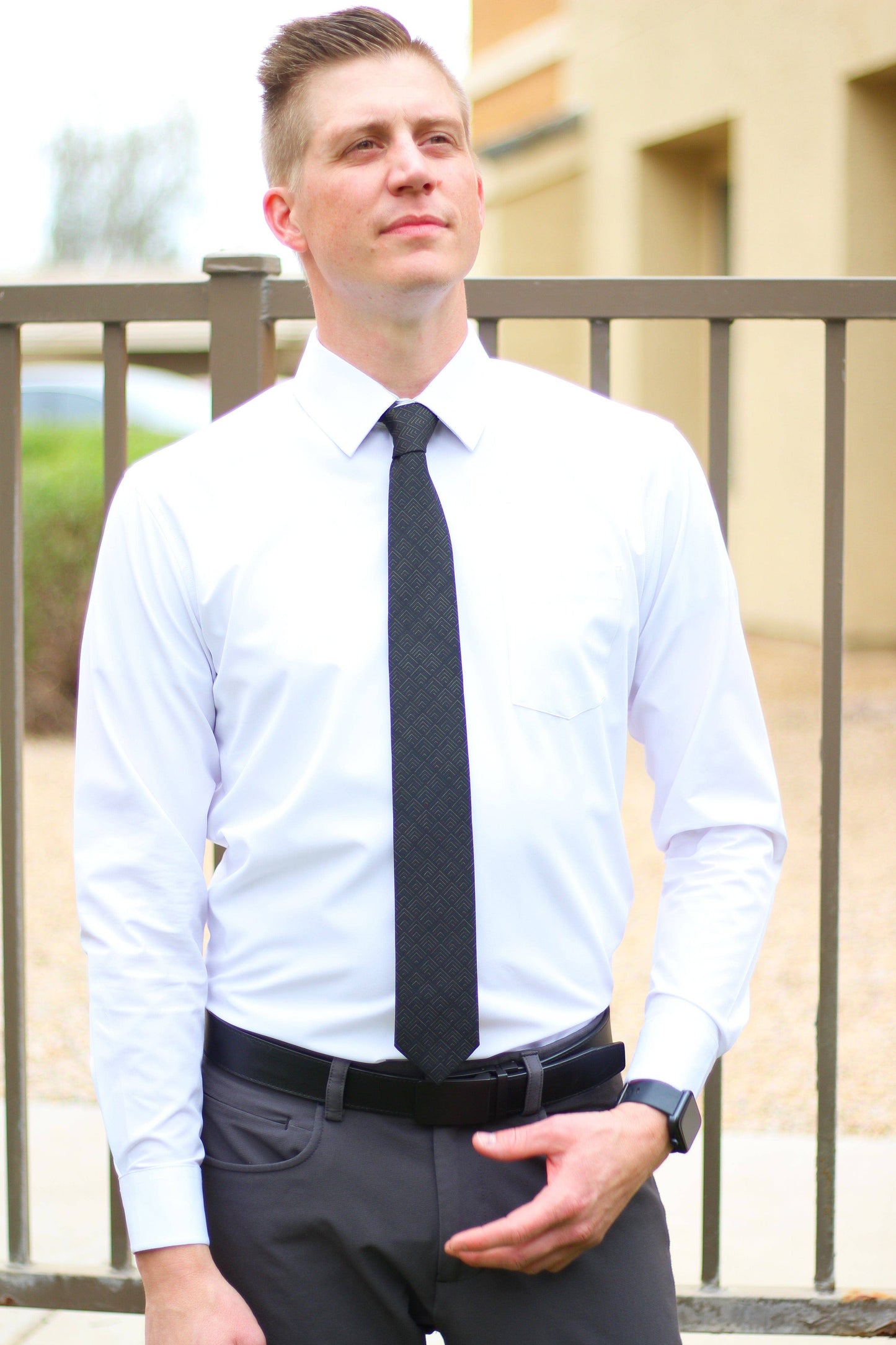 Tough Apparel - Vogue – Subtle Gold and Black Tie: 3.25" Standard Tie
