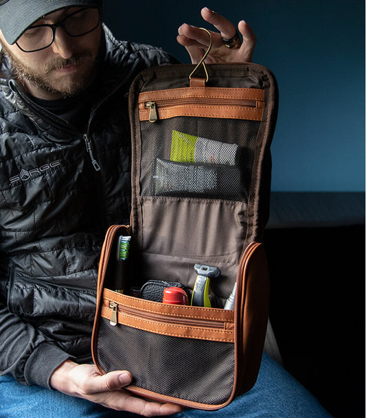 Andres - Hanging Leather Dopp Kit