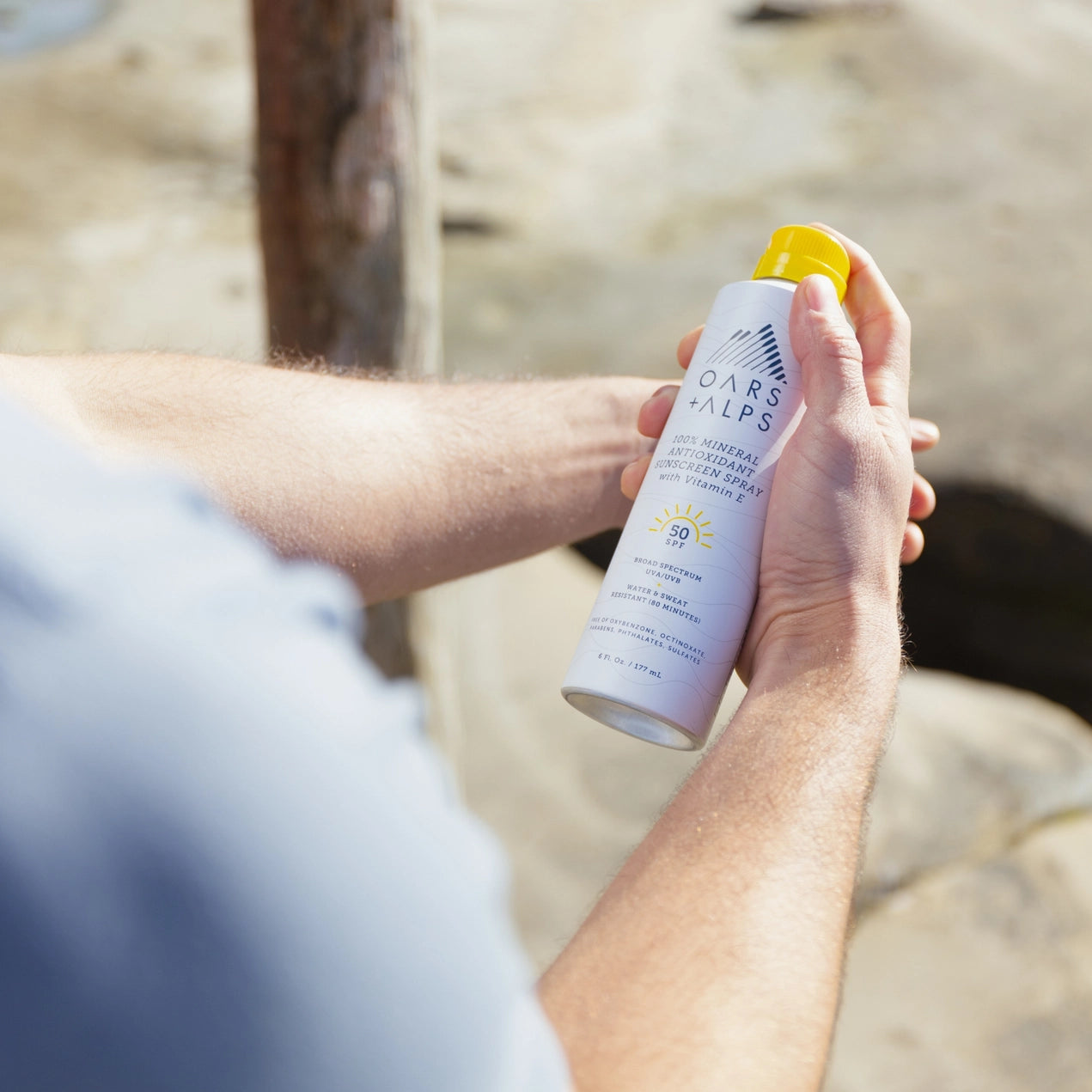 Oars + Alps - 100% Mineral Antioxidant Sunscreen Spray with Vitamin E