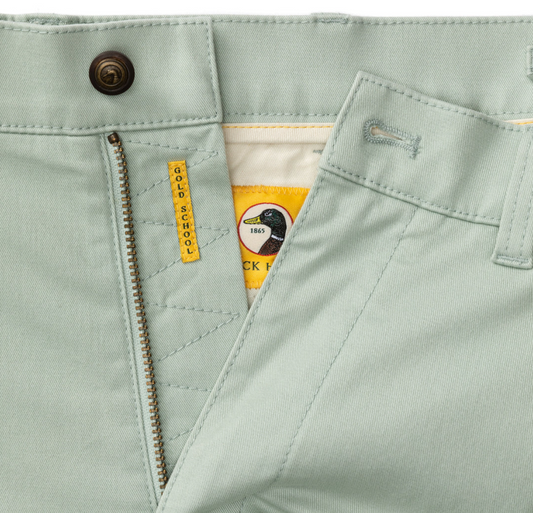 Duck Head - 7 in Gold School Chino Shorts Shadow Green