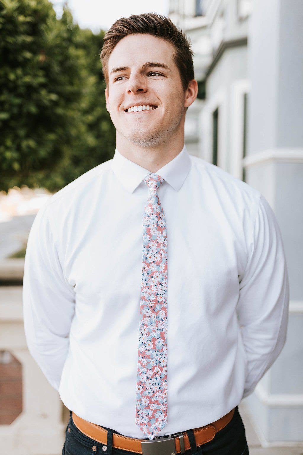 Tough Apparel - Holland - Pink Floral Tie with White Daisies: 3.25" Standard Tie