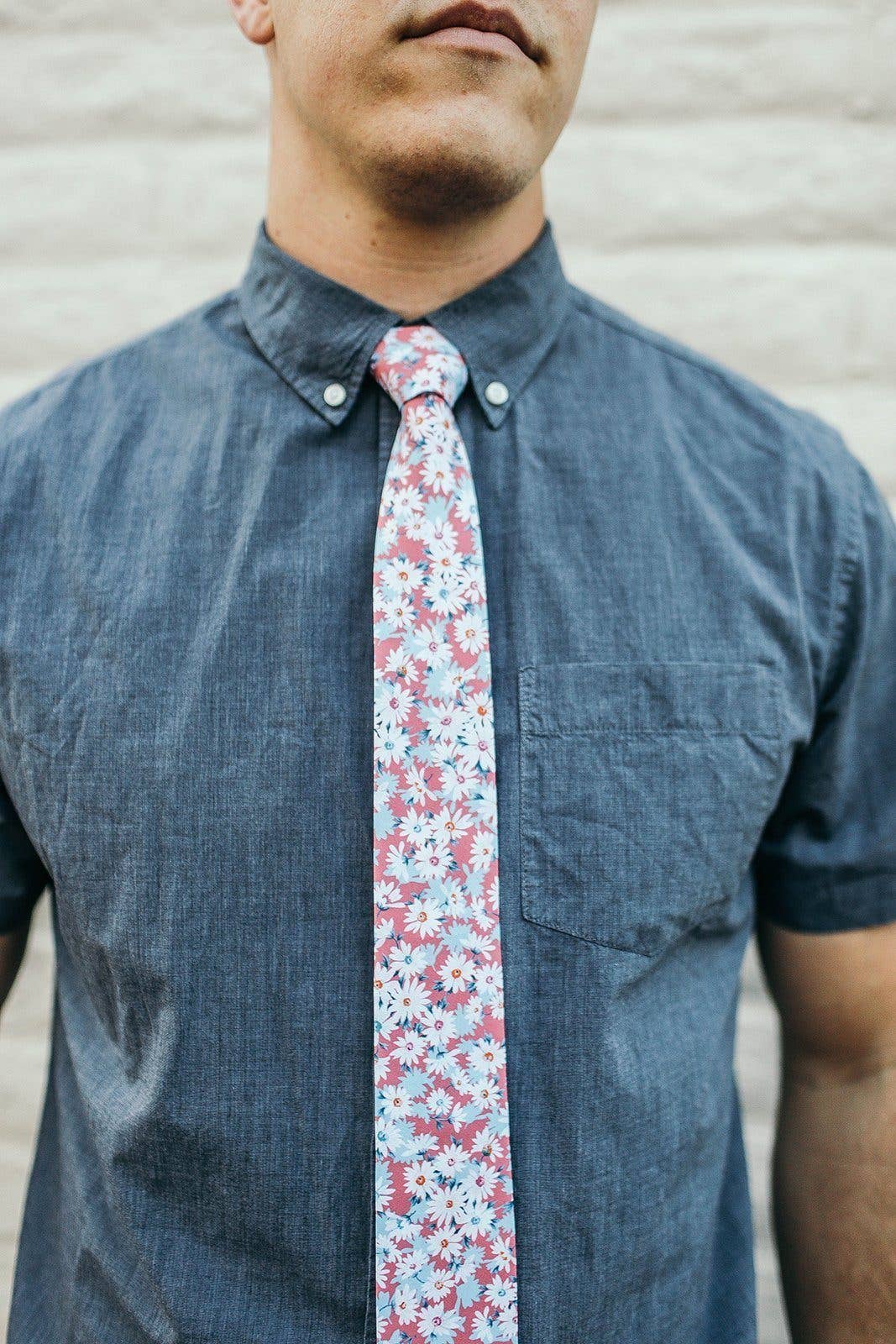 Tough Apparel - Holland - Pink Floral Tie with White Daisies: 3.25" Standard Tie